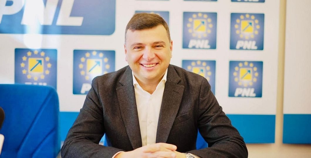 Criza politică provocată de PSD face rău României