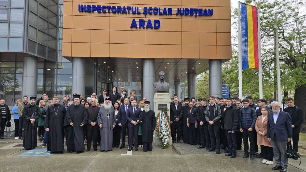 Centenar Vasile Stroescu - La Arad a fost inaugurat bustul „binefăcătorului neamului românesc” (FOTO)