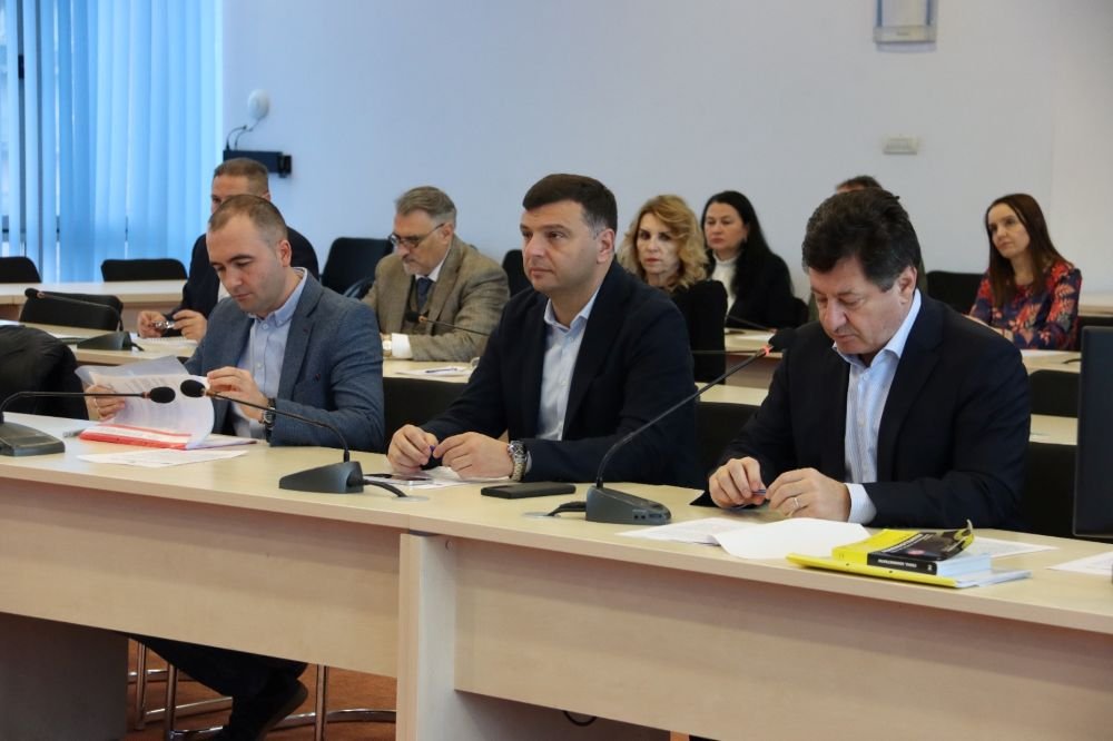 Mai mult de jumătate din bugetul Consiliului Județean va fi alocat din nou pentru investiții