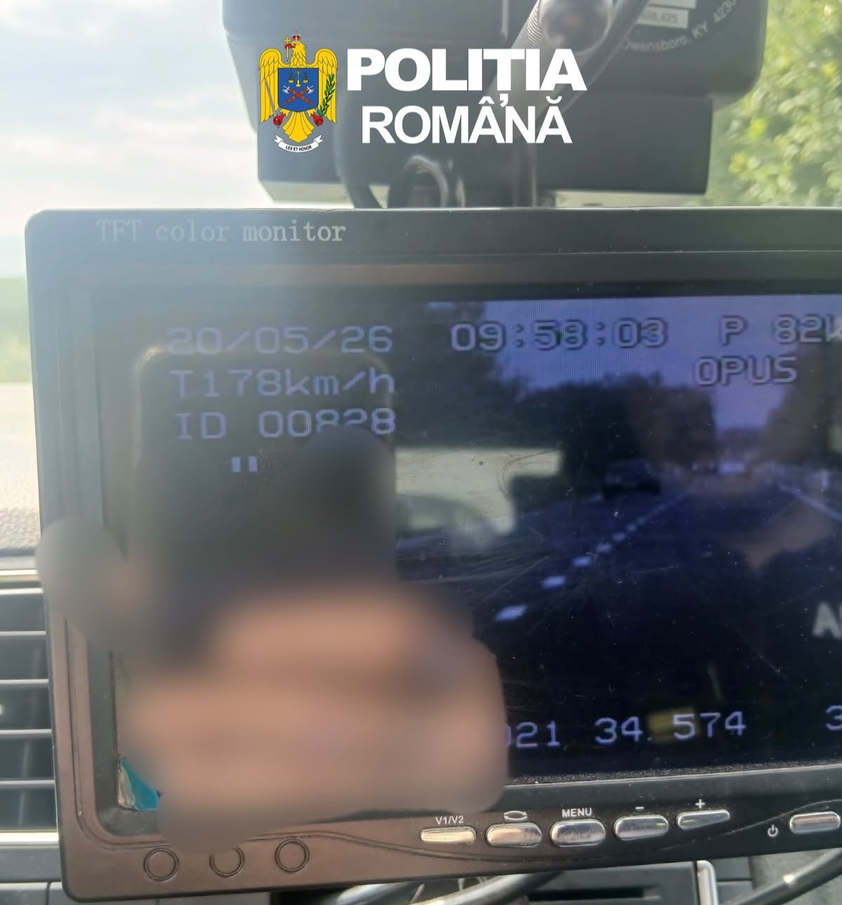 178 km/h spre necaz: viteză, telefon, dar fără acte și fără semne de începător