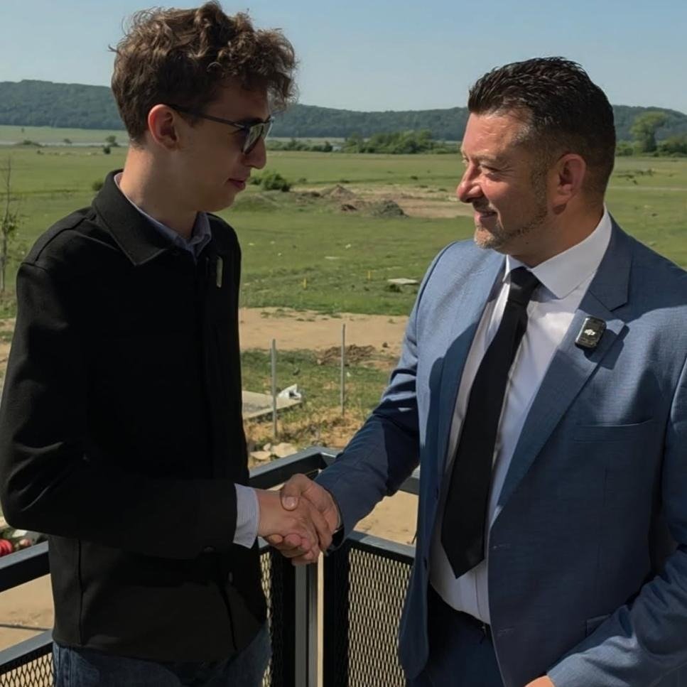 Elevii liberali au asistat la o zi din activitatea primarului Călin Abrudan (FOTO)