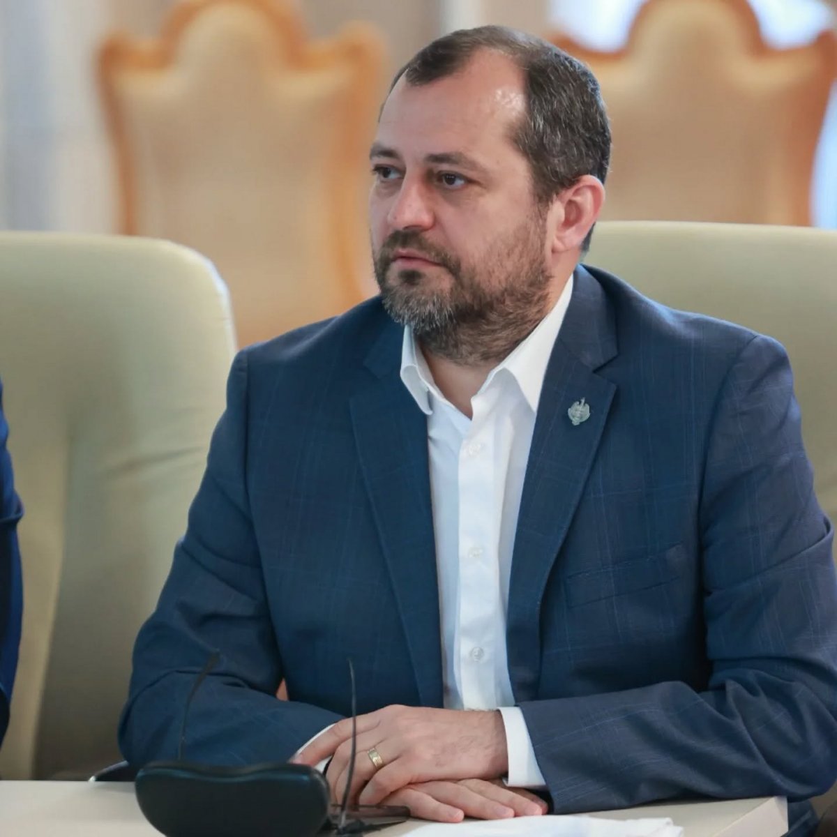 Secetă și infrastructură nefolosită: deputatul Răzvan Cadar solicită clarificări de la Ministerul Agriculturii pentru proiectele Semlac–Pereg și Fântânele–Șagu