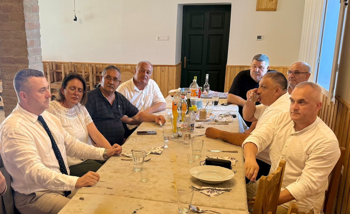 Florin Vasiloni, consulul general al României la Szeged, a vizitat comunități de băieși din comitatele (județele) Baranya și Tolna (FOTO)