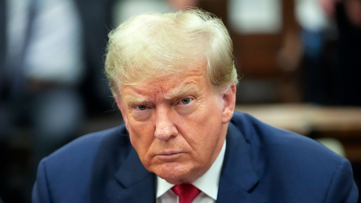 Trump condiționează prezența militară a SUA în Europa de soarta Groenlandei