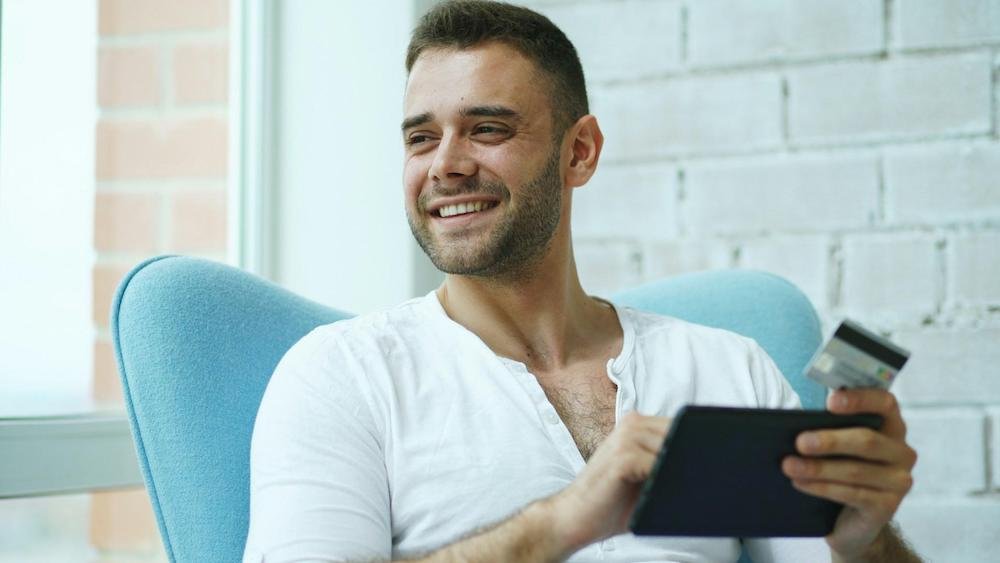 Fără drumuri la bancă: de ce creditele 100% online au devenit tot mai populare
