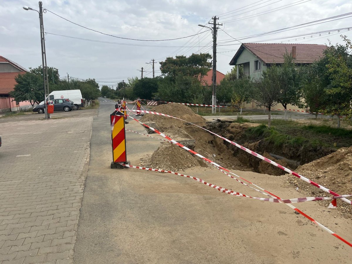 Avarie la magistrala de apă de pe str. Vrancei: intervenția va mai dura două-trei zile; vezi care e motivul (FOTO)