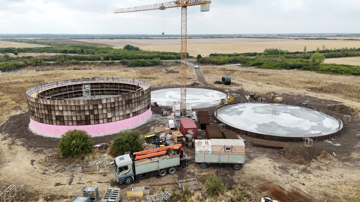 De anul viitor, Seleușul va putea produce agent termic pentru comună, Ineu și Pâncota (FOTO)