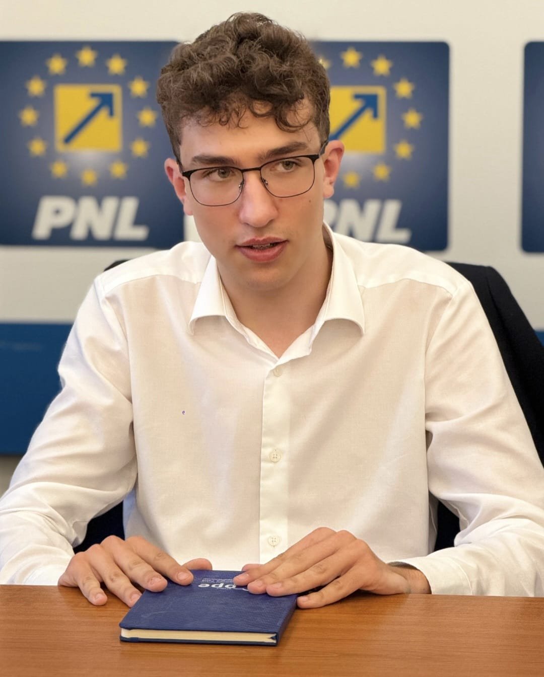 CEL: Uniforma școlară nu trebuie decisă fără vocea elevilor