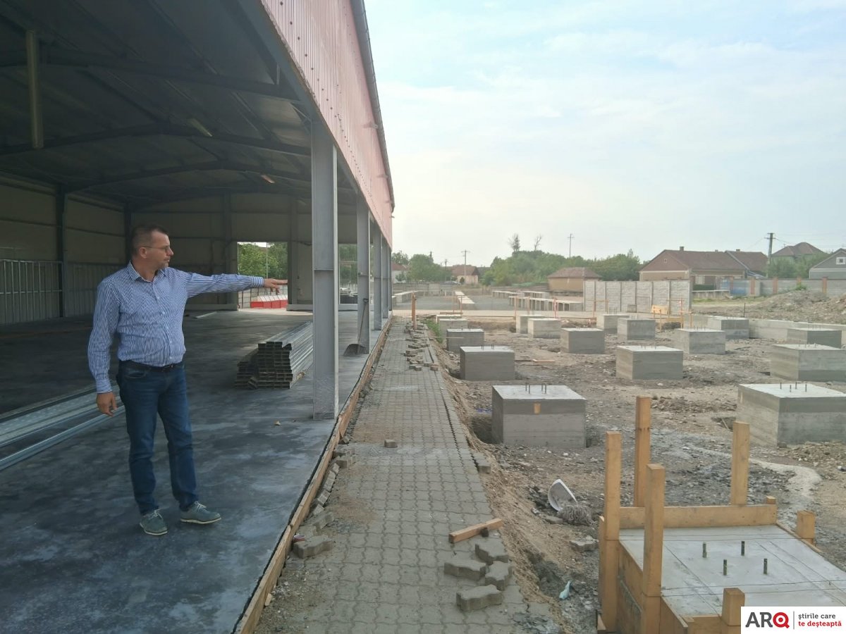 Proiecte cu bătaie lungă la Chișineu-Criș: liceu nou, anvelopări, piață, canalizare și policlinică (FOTO)