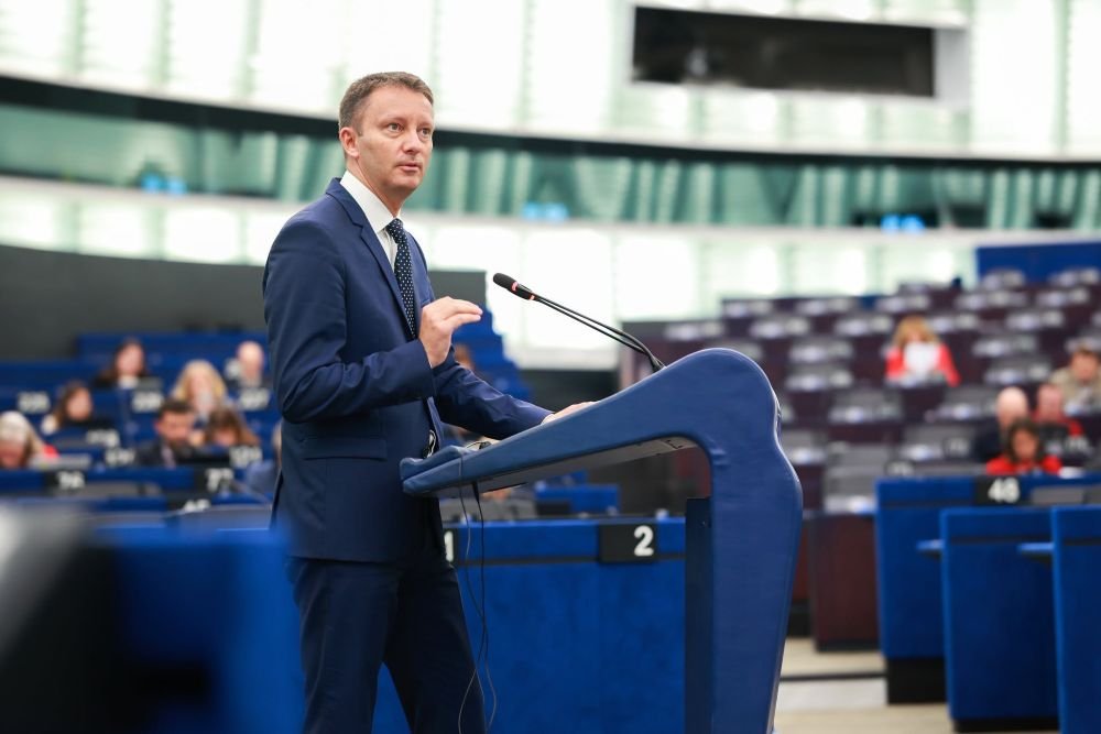 Liberalul Siegfried Mureșan - prima opțiune a președintelui pentru formarea noului Guvern / UPDATE: Mureșan acceptă propunerea