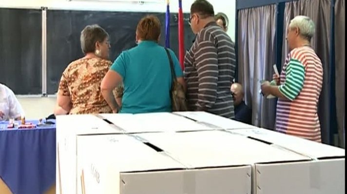 ALEGERI LOCALE 2016 NEREGULI ÎN MAI MULTE JUDEŢE. Scandaluri în secţiile de votare, ştampile dispărute şi bani oferiţi