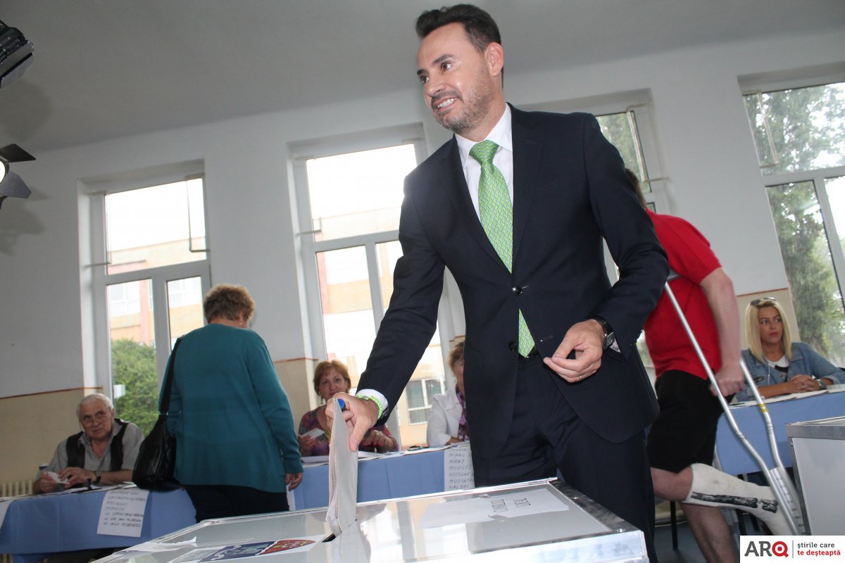 Numărătoarea paralelă a PNL îl indică pe Gheorghe Falcă învingătorul alegerilor în Arad / UPDATE: Procentele finale obținute de candidați