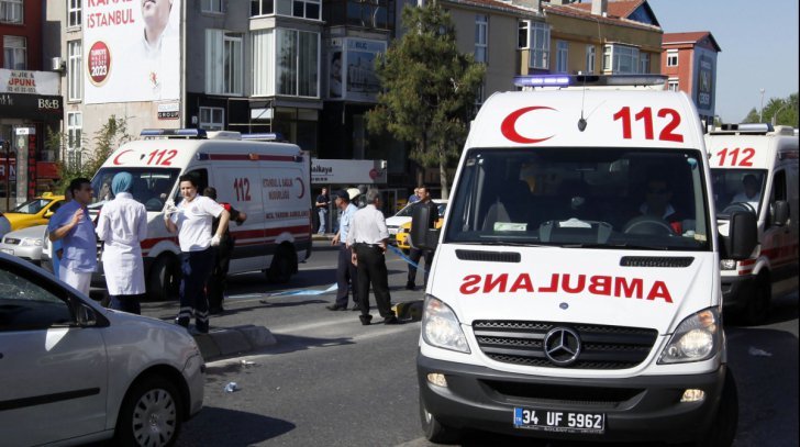 Turcia, în alertă! Atentat cu BOMBĂ, la Istanbul, lângă o staţie de autobuz: 11 morţi, 36 de răniţi