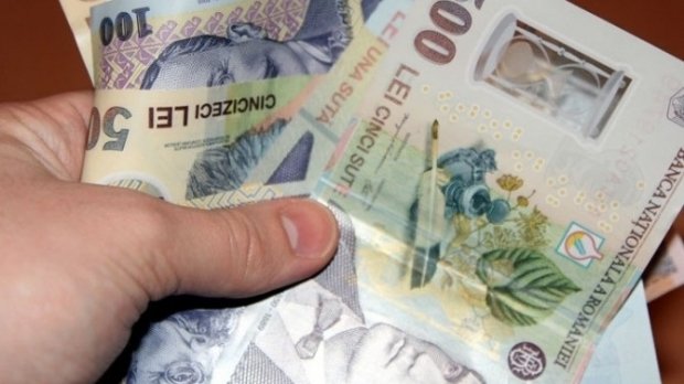 Guvernul a adoptat ordonanţa privind salariile bugetarilor. Intră în vigoare de la 1 august