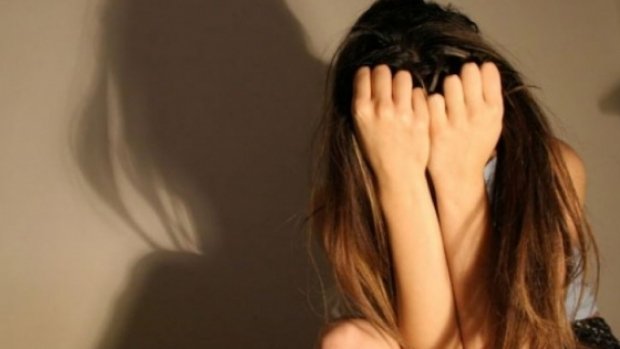 Caz şocant la Constanţa. Medic homeopat, acuzat că ar fi violat o fată de 11 ani