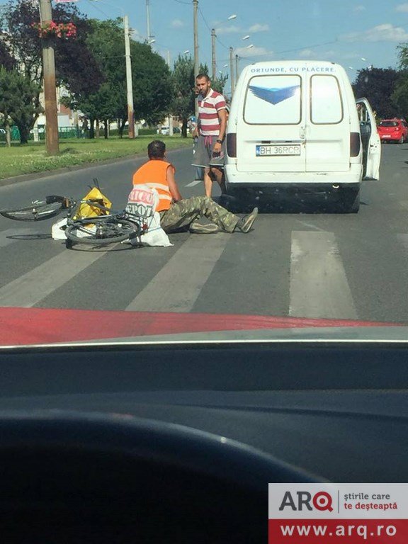 Biciclist lovit pe trecerea de pietoni la UTA