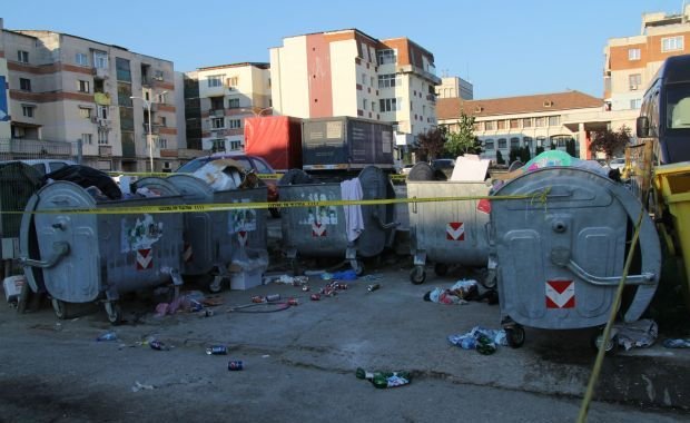 Caz şocant. Un bebeluş a fost găsit mort în ghena unui bloc