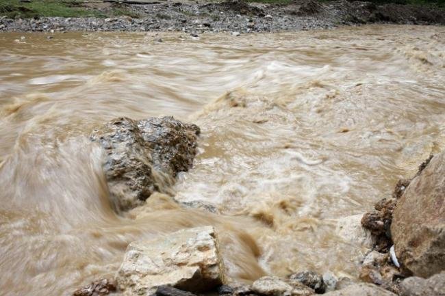 AVERTIZARE METEO: Cod Portocaliu de inundaţii în judeţul Arad!