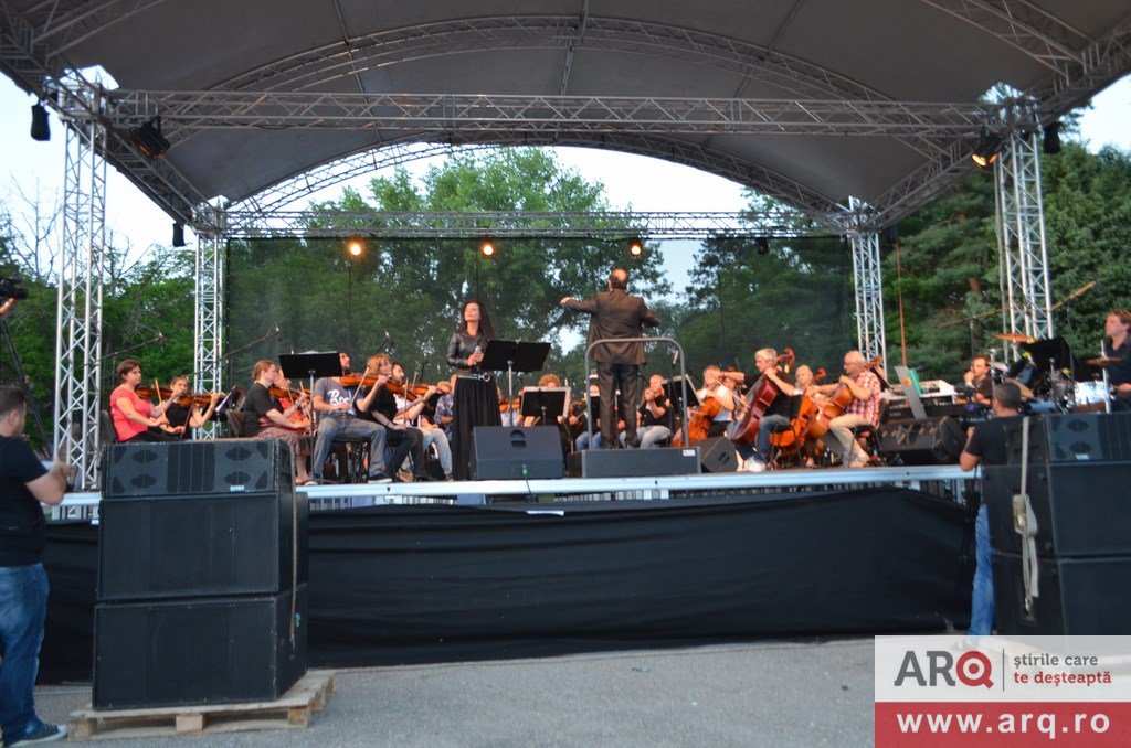 CLASSIC MEETS ROCK IN CETATEA ARADULUI