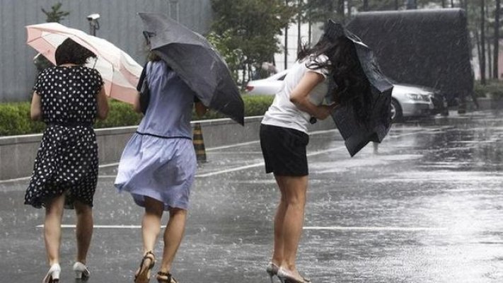 ATENŢIONARE METEO. Cod galben de ploi şi furtuni, luni şi marţi. HARTA regiunilor afectate