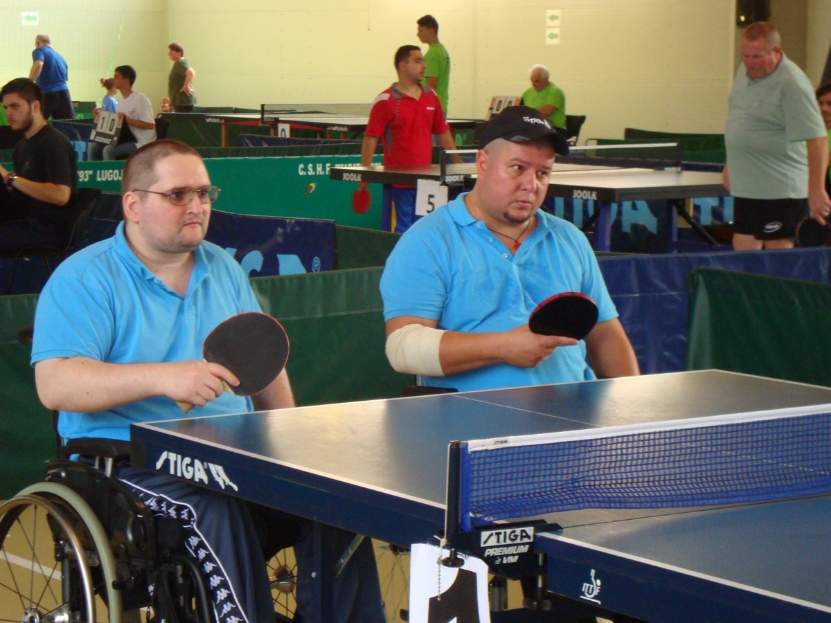 Reprezentanţi ai CS Temerarii Arad, implicaţi în competiţii de tenis de masă şi atletism  (FOTO)