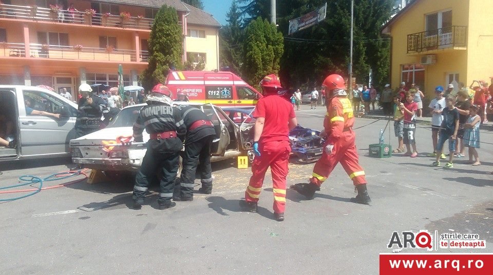 Inspectoratul pentru Situaţii de Urgenţă „Vasile Goldiş” Arad : exerciţiul cu forţe şi mijloace în teren „PĂDUREA 2016”- Moneasa