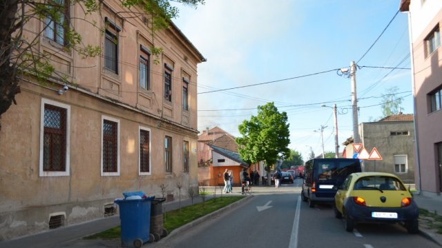 O arădeancă a fost înșelată în plină stradă. Paguba, 2.000 de lei