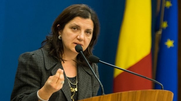 Raluca Prună îl dă în judecată pe Victor Ponta: M-a acuzat de trafic de influenţă