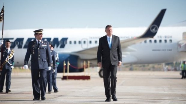 Guvernul pregăteşte ordonanţă de urgenţă pentru avionul lui Klaus Iohannis