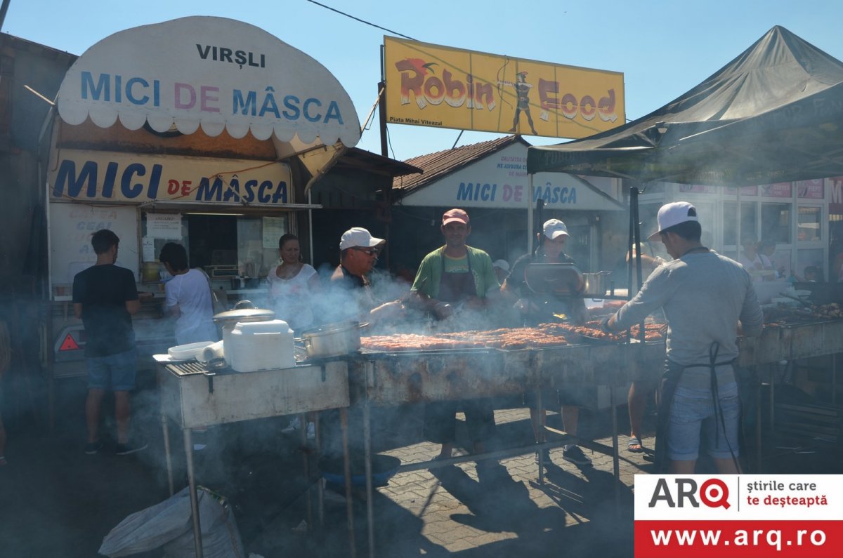 La OBOR, printre haine, ghete şi mititei, mânca-ţi-aş ...