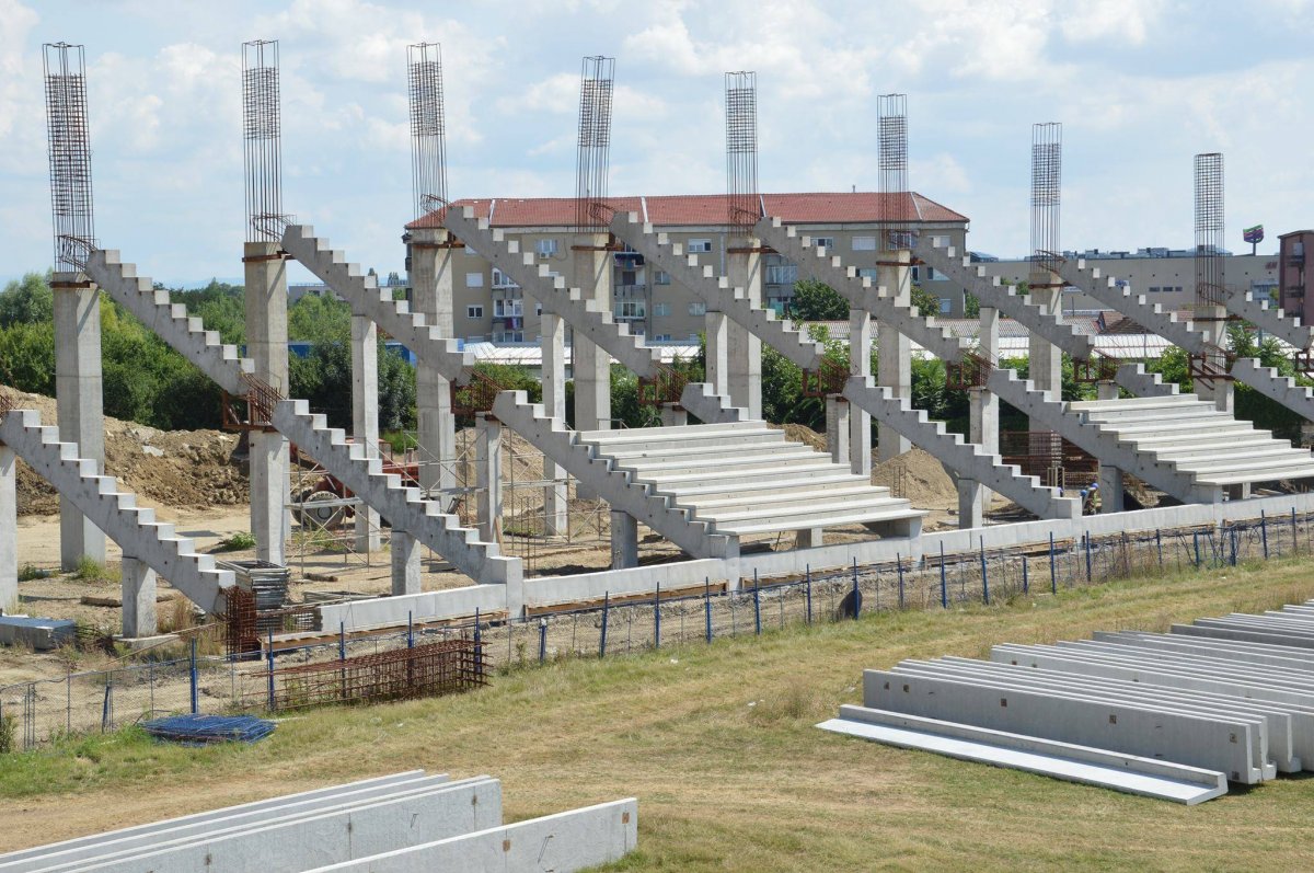 FOTO | Primele competiții pe stadionul UTA ar putea fi organizate anul viitor