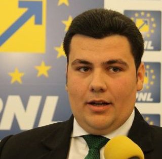 Bogdan Noghiu (PNL Arad): „Dragnea îl hâșâie pe Fifor acasă la el, la Dolj“