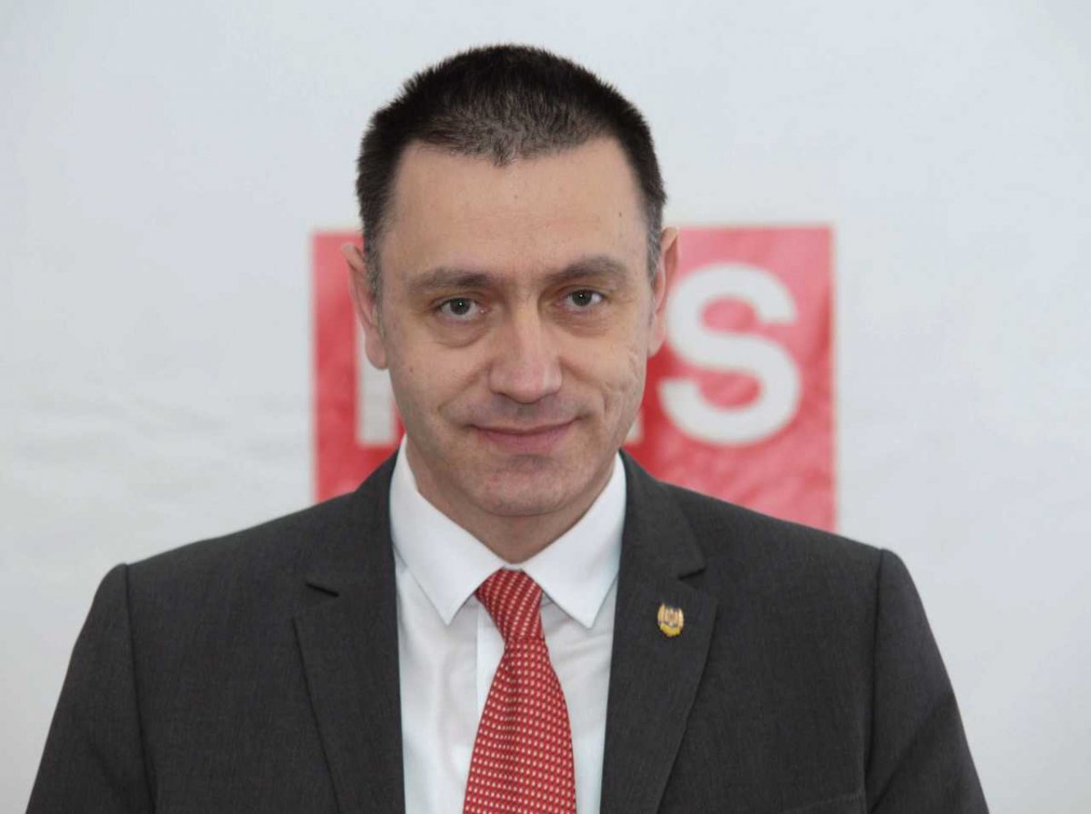 Activitatea parlamentară a senatorului Mihai-Viorel Fifor este practic inexistentă