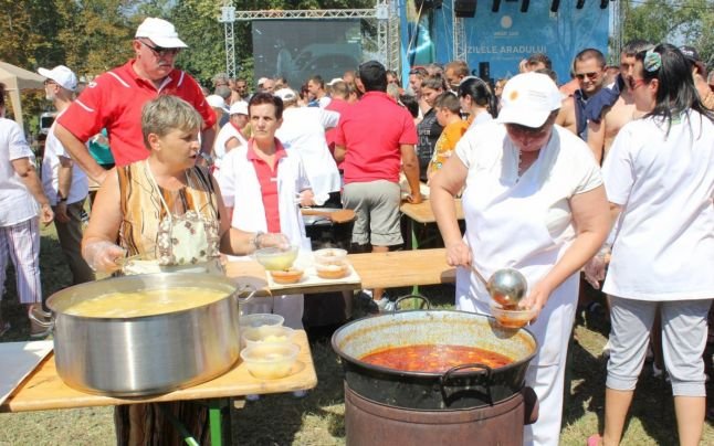 Duminică se încheie Zilele Aradului. Festivalul Cătlanelor şi un spectacol folcloric, cele mai aşteptate evenimente