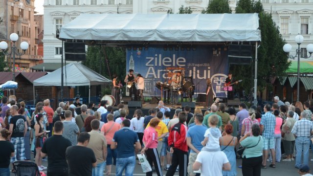 Un total de  65.000 de arădeni, la Zilele Aradului