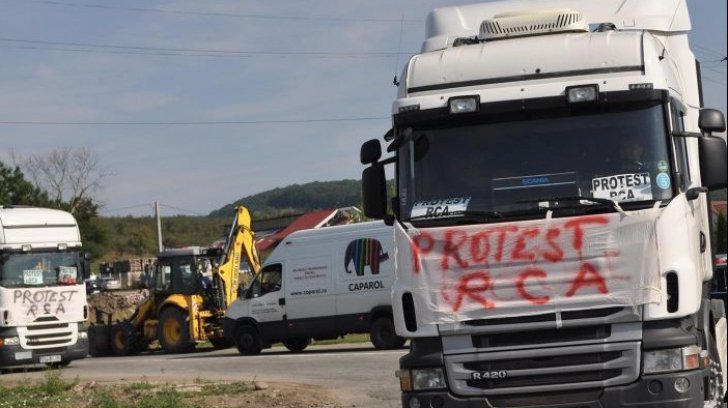 Transportatorii nu vor ca ASF să stabilească tarifele RCA pentru perioada de plafonare