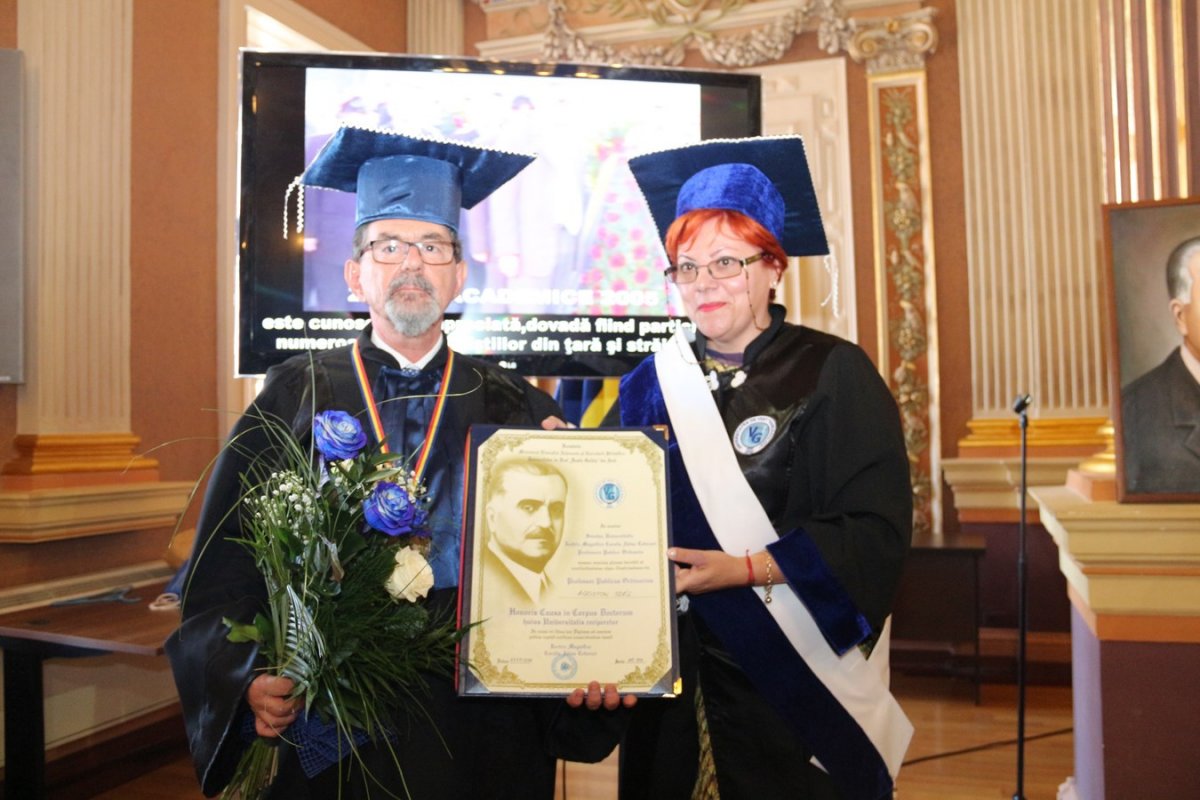 Prof. univ. dr. Ágoston Szél, rectorul Universității Semmelweis din Budapesta, Doctor Honoris Causa al Universității de Vest „Vasile Goldiș” din Arad
