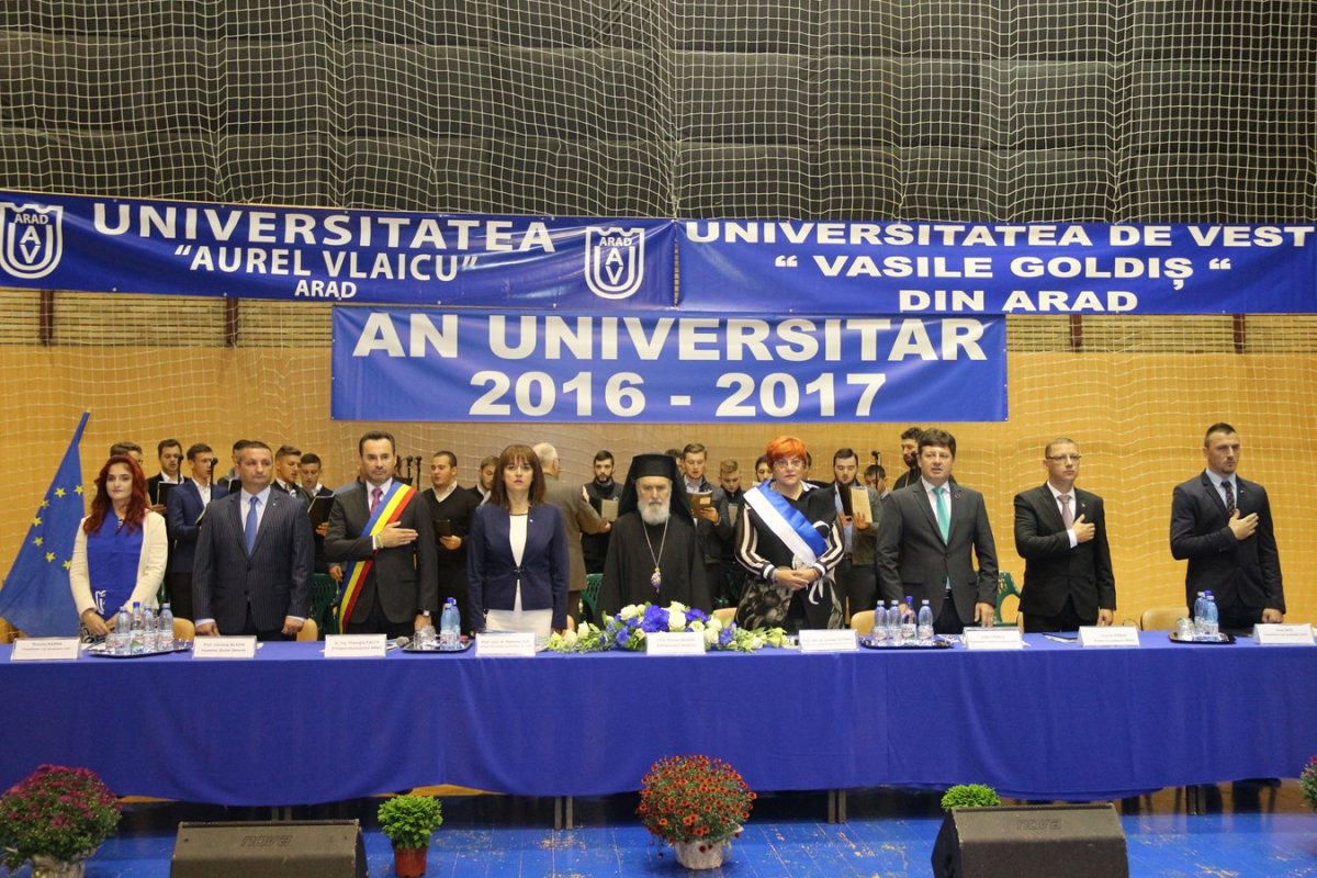 Universitatea de Vest „Vasile Goldiș” și Universitatea „Aurel Vlaicu” au deschis împreună anul universitar arădean 2016-2017