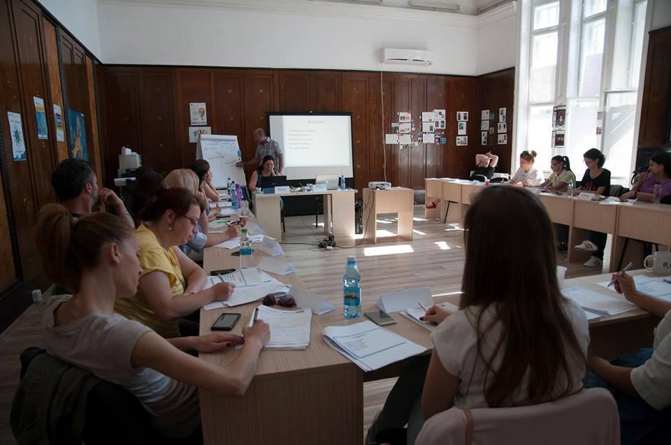 Proiectul Leaders a fost dezbătut în Arad, cu ocazia Zilei Educației