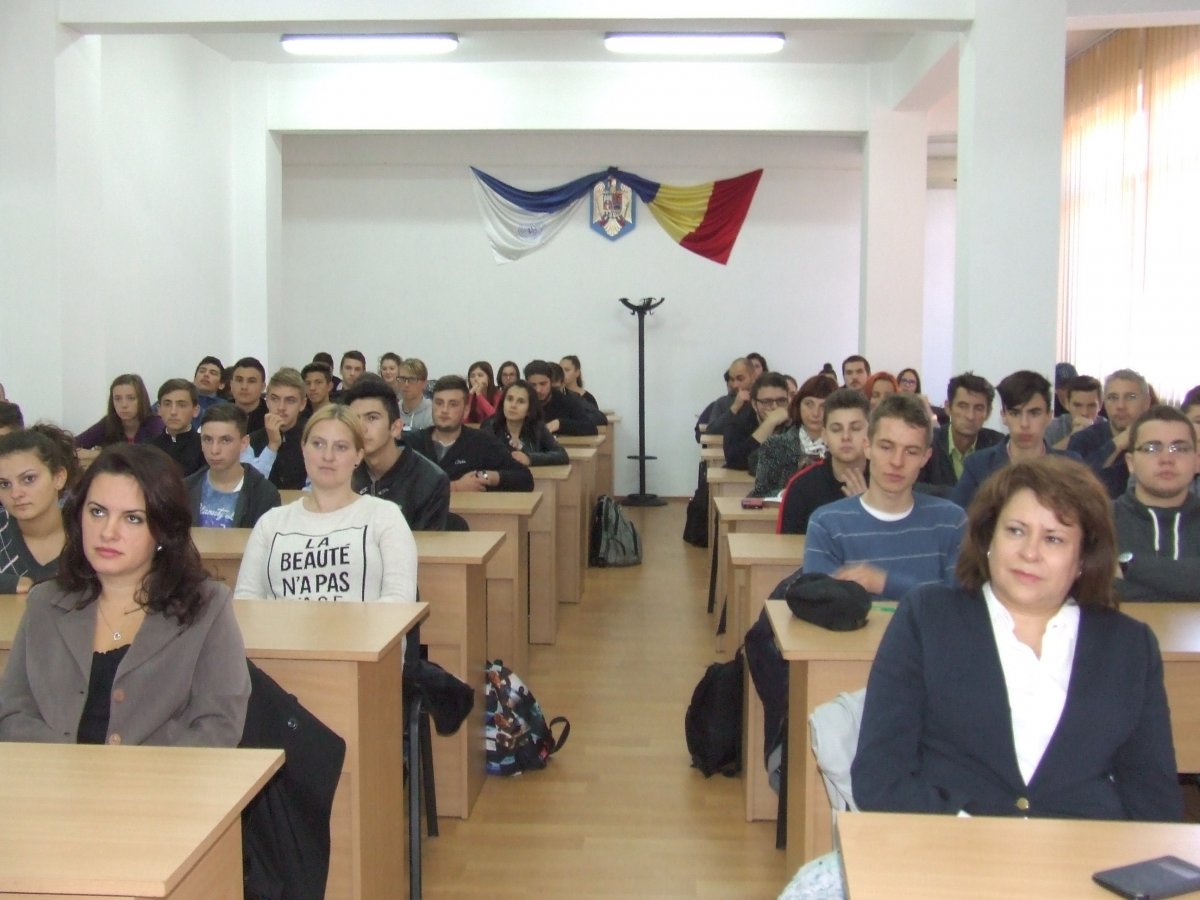 Universitatea de Vest „Vasile Goldiș” a sărbătorit Ziua Mondială a Educației