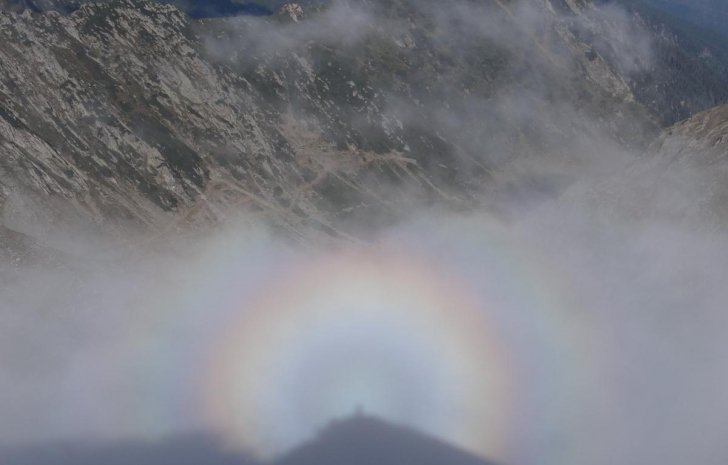 Fenomen rar şi spectaculos, surprins în Munţii Făgăraş