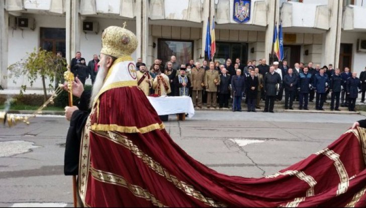 Arhiepiscopul Tomisului, plasat sub control judiciar de DNA pentru luare de mită