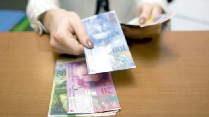 Încă o lege cu dedicație. Adevărații beneficiari ai conversiei creditelor în franci elevețieni